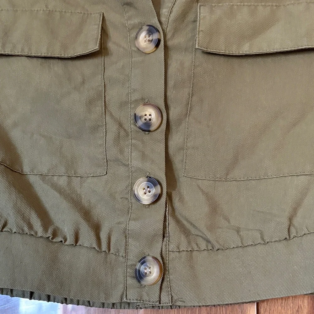 Bershka Olive Green Button Up Crop Top - Picture 4 of 7